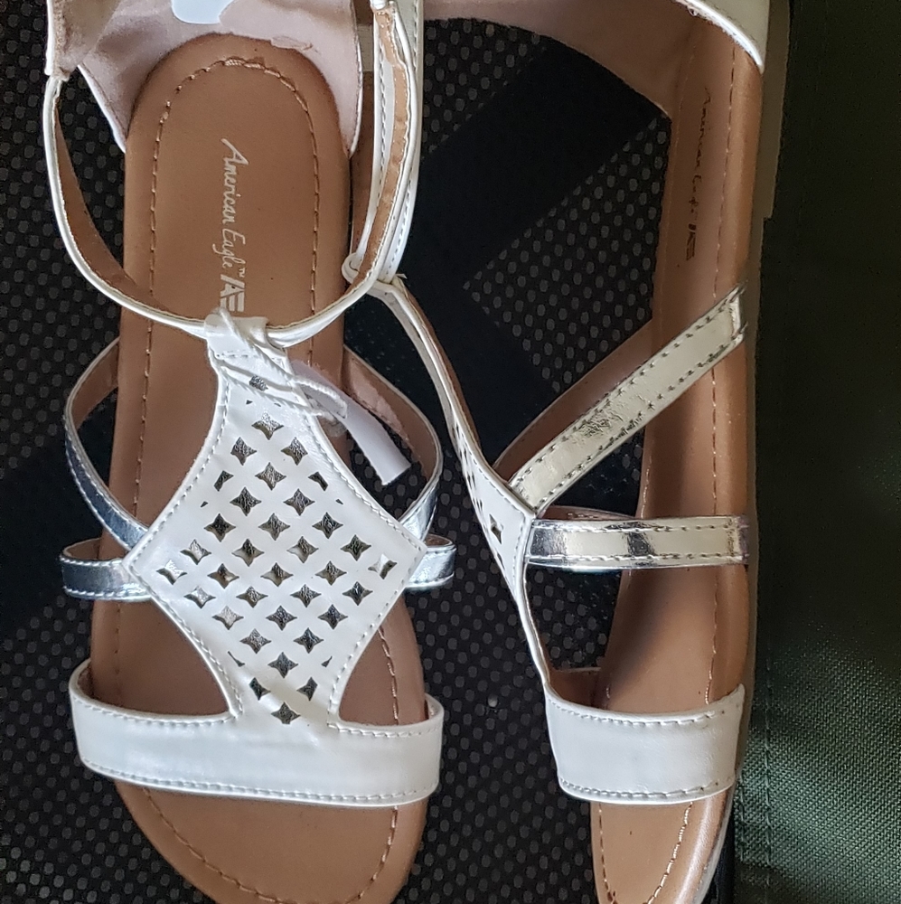 American Eagle girls sandals size 3